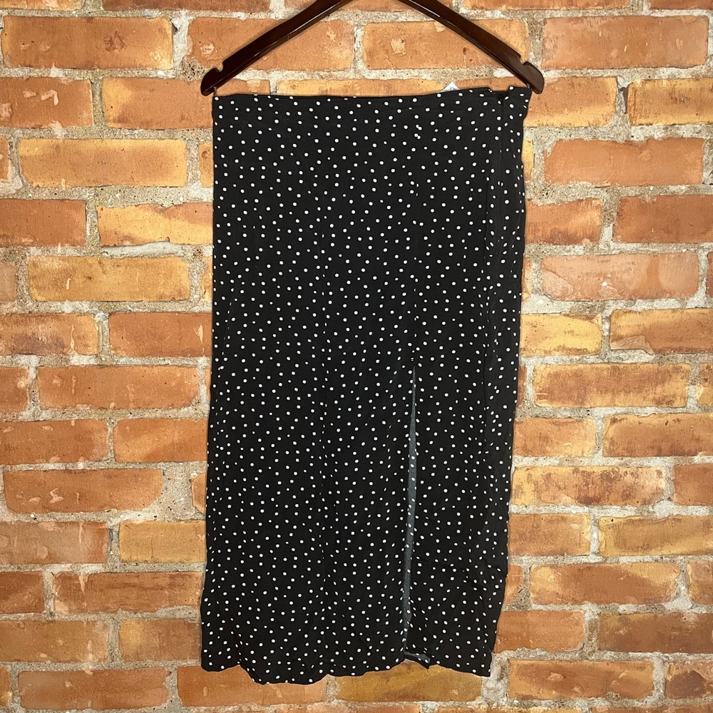 Abercrombie Skirt + Navy Polka Dot + Small
